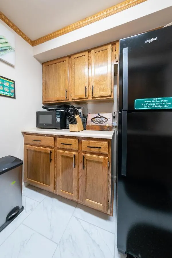 Booking.Com Exxlusive: Fully Furnished One Bedroom Entire Apartment With Full Size Bed. For One Person Or Couple, Soulmate Positive Friendship New York