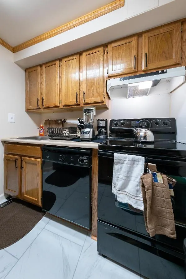 Booking.Com Exxlusive: Fully Furnished One Bedroom Entire Apartment With Full Size Bed. For One Person Or Couple, Soulmate Positive Friendship New York